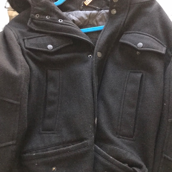 I’m selling a coat jacket for cold - Picture 1 of 1